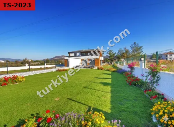 Seferihisar Kavakderede 550m² arsa, ultra lüks havuzlu satılık 3+2 villa