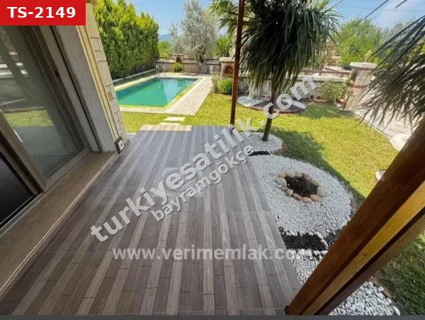 Urla Kuşçular’da Akıllı Ev Teknolojili, Tam Müstakil & Havuzlu Ultra Lüks 5+1 Villa