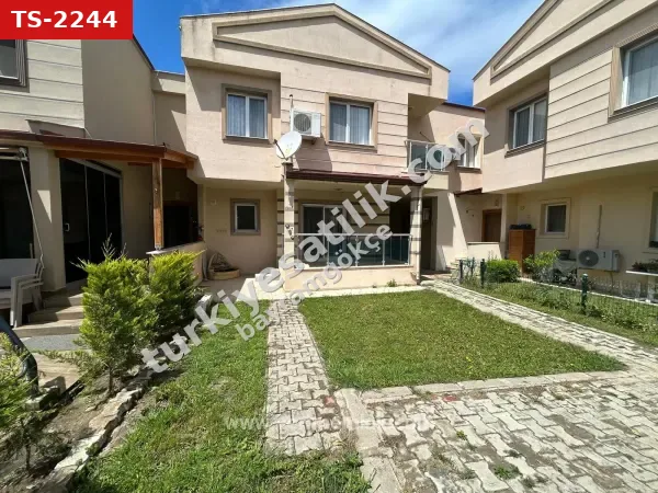 Özdere Çukuraltı'nda Denize 50m • Masrafsız • Geniş 3+1 Villa!