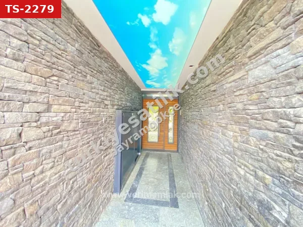 Seferihisar Mersin Alanı'nda Asansörlü, Modern Ve Ferah Kiralık 2+1 Daire
